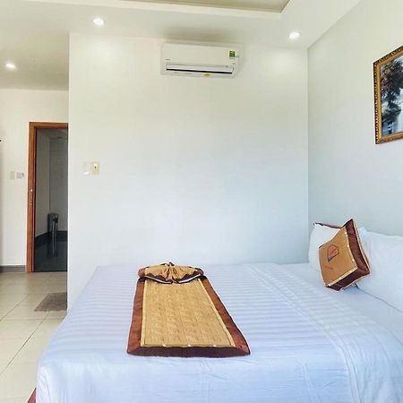 Y Linh Hotel Quy Nhon Exterior photo